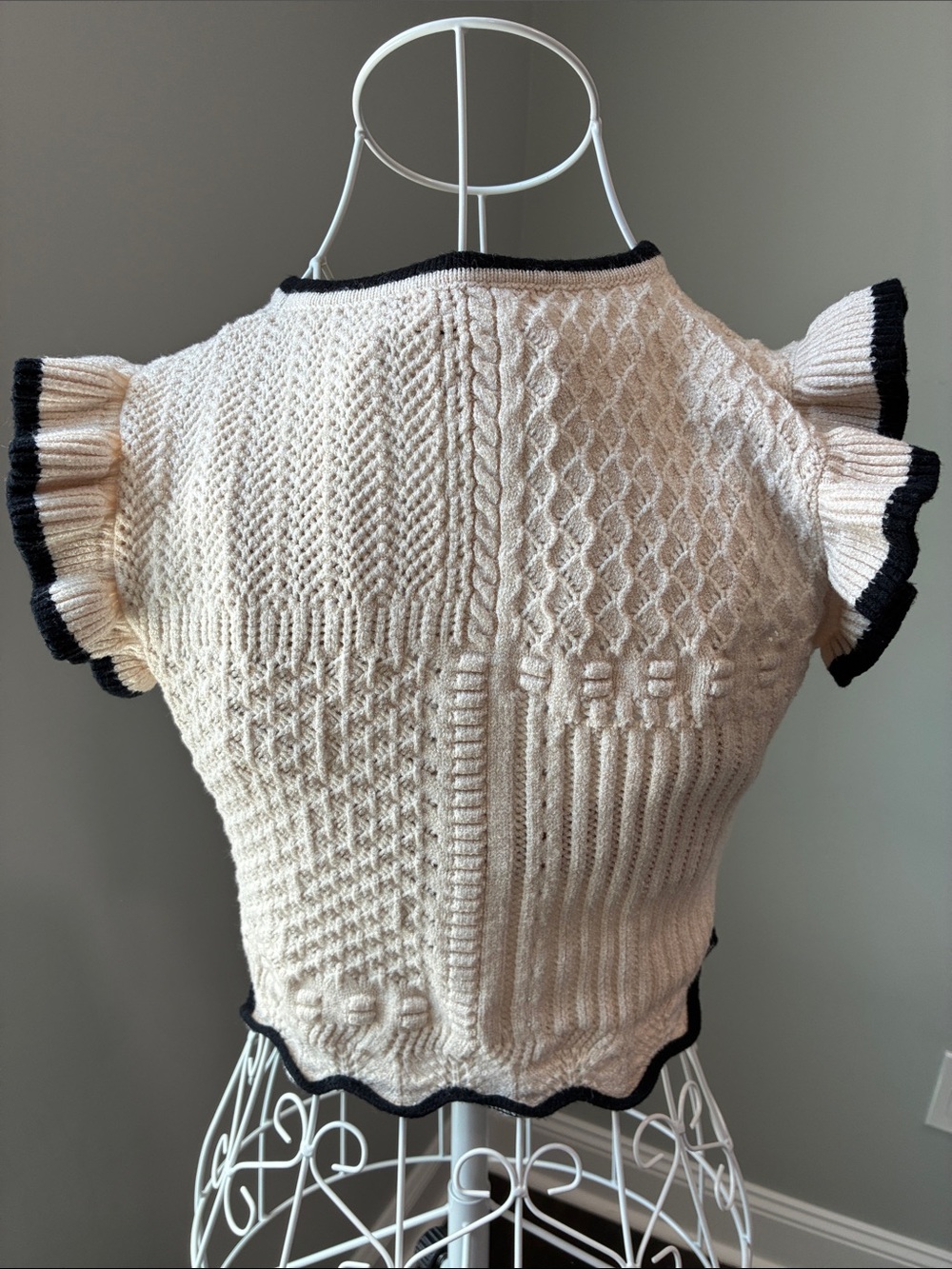 vestique Cream Knit Crop Top with Black Trim